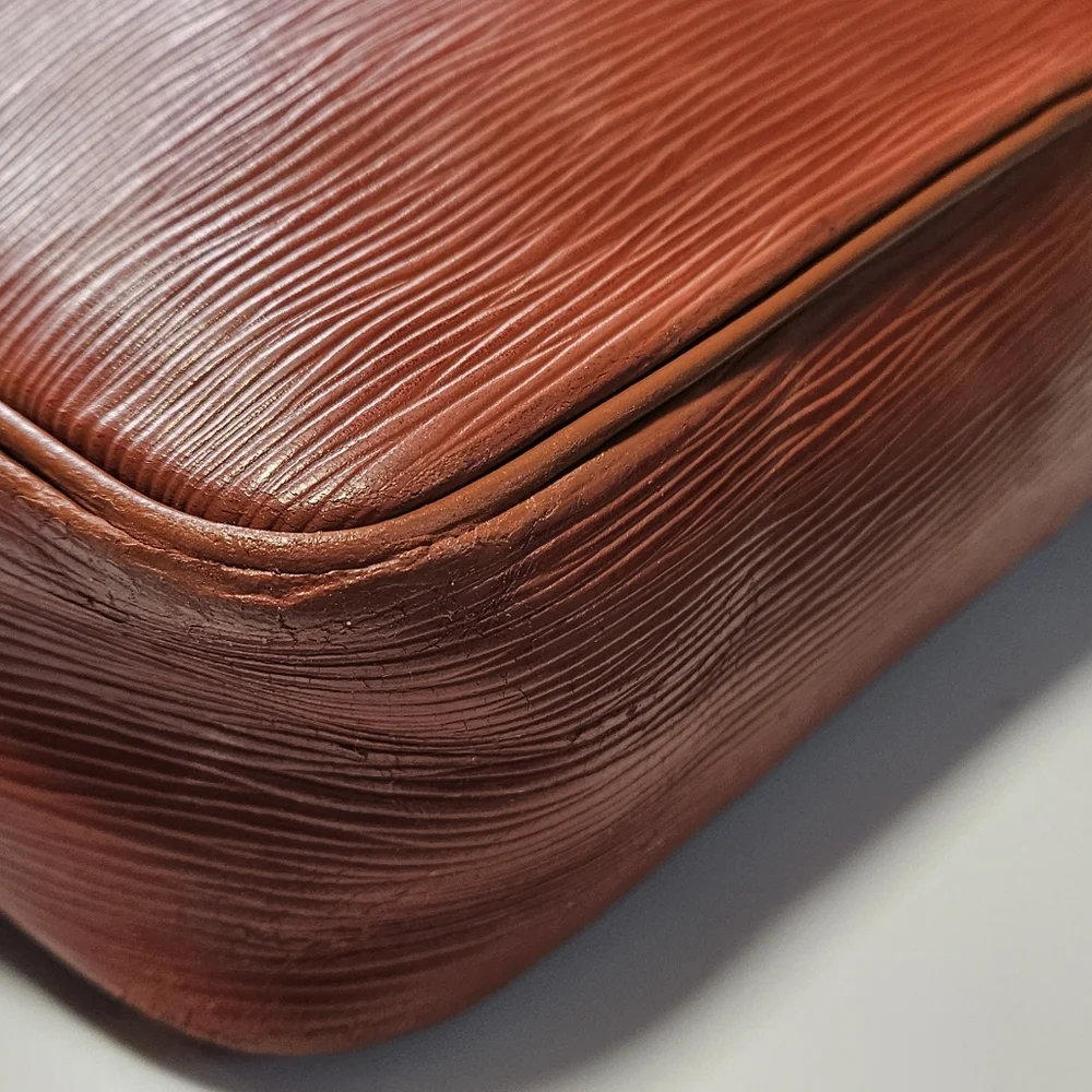 Louis Vuitton Epi Trocadero Bag